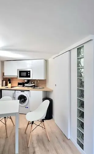 Rochereau Climatise - Metro - Gare - Wifi Apartment