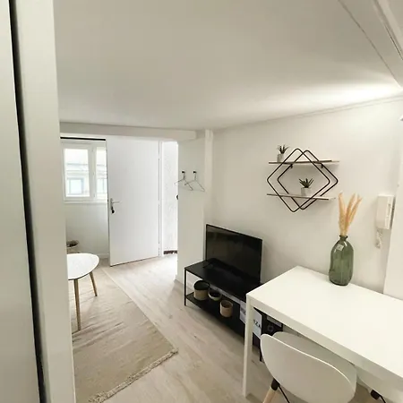 Appartement Rochereau Climatisé - Metro - Gare - Wifi
